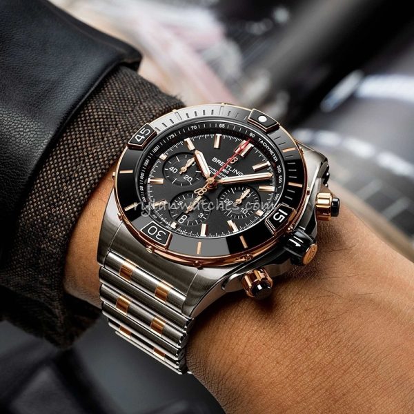 Breitling Super Chronomat B01 Ceramic bezel Rose gold 44mm - Image 7